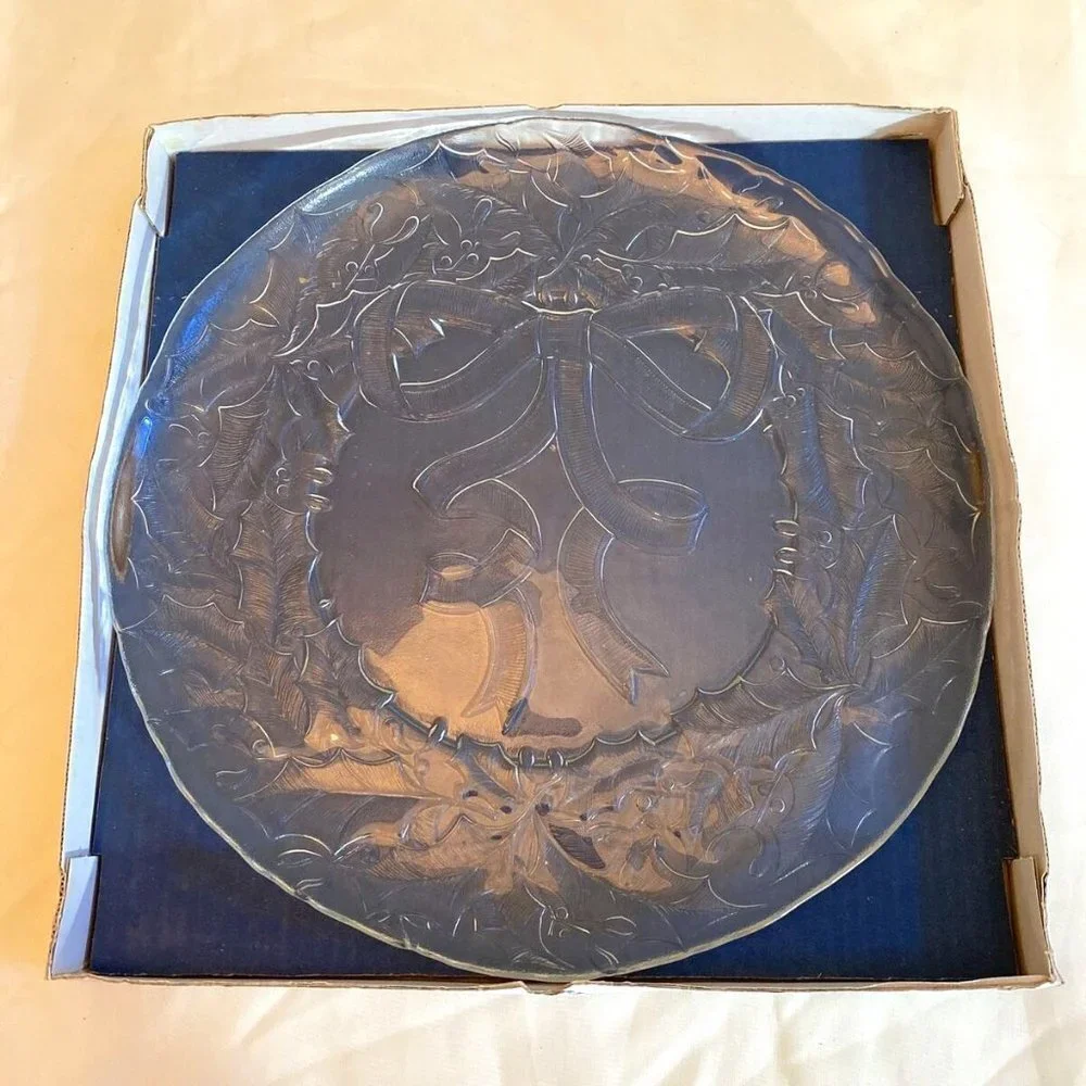 VTG 80s Arcoroc France Glass Holiday Plate 13